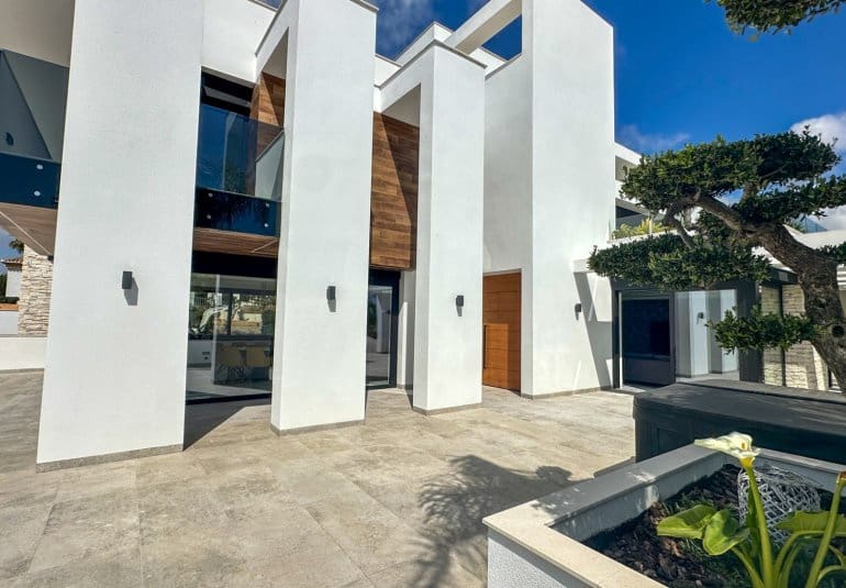 4 camera da letto Villa in vendita in Villamartin con piscina - 2.950.000 € (Rif: 9737816)