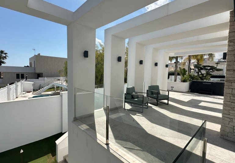 4 camera da letto Villa in vendita in Villamartin con piscina - 2.950.000 € (Rif: 9737816)