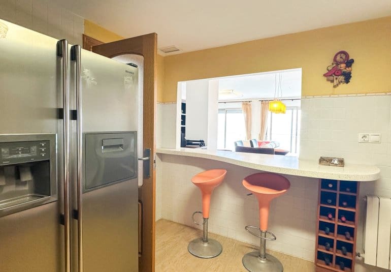 4 Zimmer Apartment zu verkaufen in Torrevieja mit Pool - 680.000 € (Ref: 9737817)