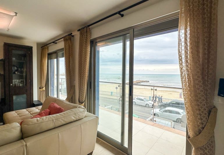 4 Zimmer Apartment zu verkaufen in Torrevieja mit Pool - 680.000 € (Ref: 9737817)