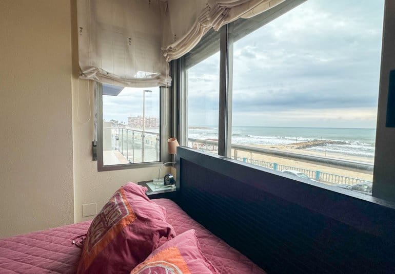 4 Zimmer Apartment zu verkaufen in Torrevieja mit Pool - 680.000 € (Ref: 9737817)