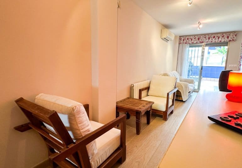 4 Zimmer Apartment zu verkaufen in Torrevieja mit Pool - 680.000 € (Ref: 9737817)