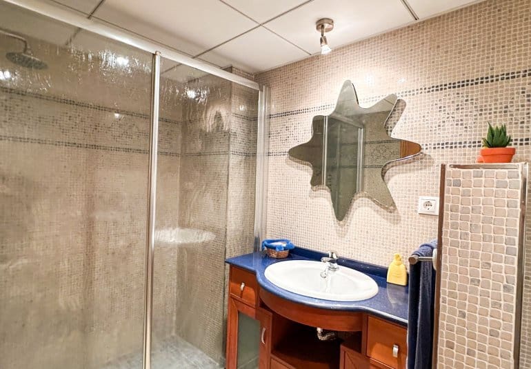 4 Zimmer Apartment zu verkaufen in Torrevieja mit Pool - 680.000 € (Ref: 9737817)