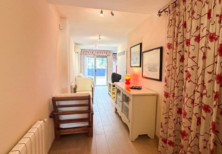 4 Zimmer Apartment zu verkaufen in Torrevieja mit Pool - 680.000 € (Ref: 9737817)