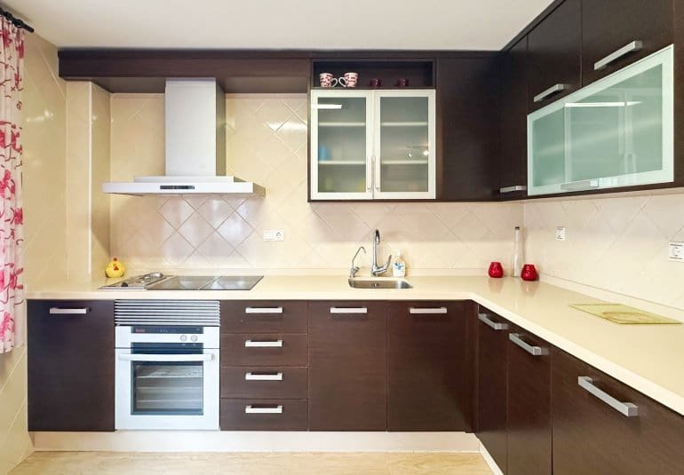 4 Zimmer Apartment zu verkaufen in Torrevieja mit Pool - 680.000 € (Ref: 9737817)