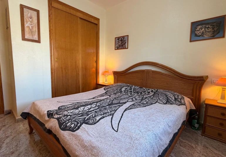 2 bedroom Apartment for sale in La Zenia with pool - € 159,000 (Ref: 9737819)