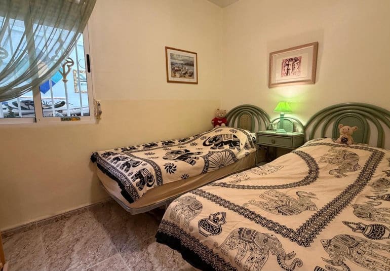 2 bedroom Apartment for sale in La Zenia with pool - € 159,000 (Ref: 9737819)