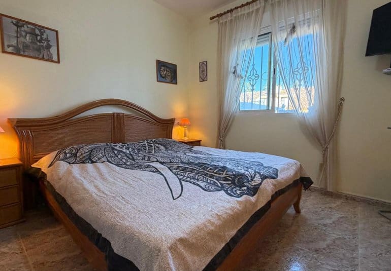 2 bedroom Apartment for sale in La Zenia with pool - € 159,000 (Ref: 9737819)