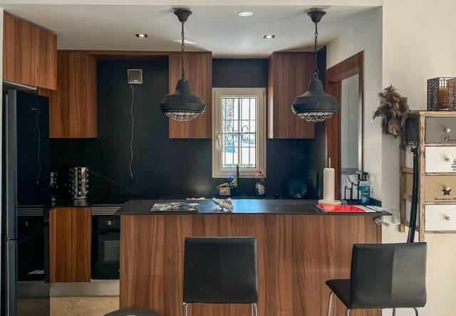 Apartamento de 3 habitaciones en Villamartin, Orihuela en venta con piscina - 319.000 € (Ref: 9737820)