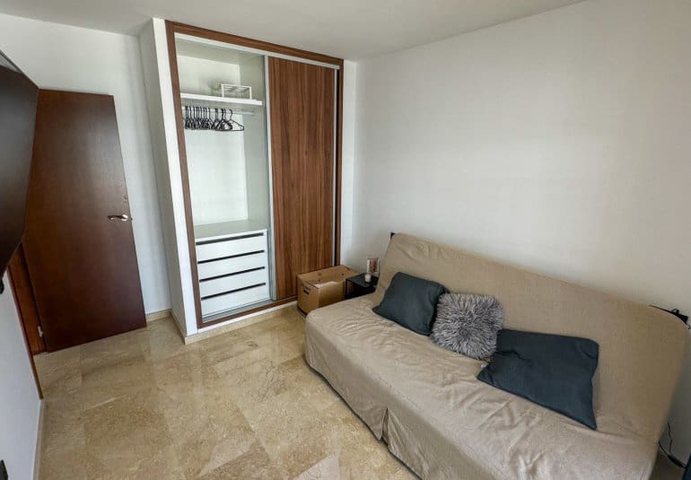 Apartamento de 3 habitaciones en Villamartin en venta con piscina - 319.000 € (Ref: 9737820)