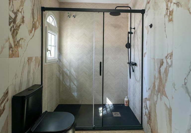 Apartamento de 3 habitaciones en Villamartin en venta con piscina - 319.000 € (Ref: 9737820)