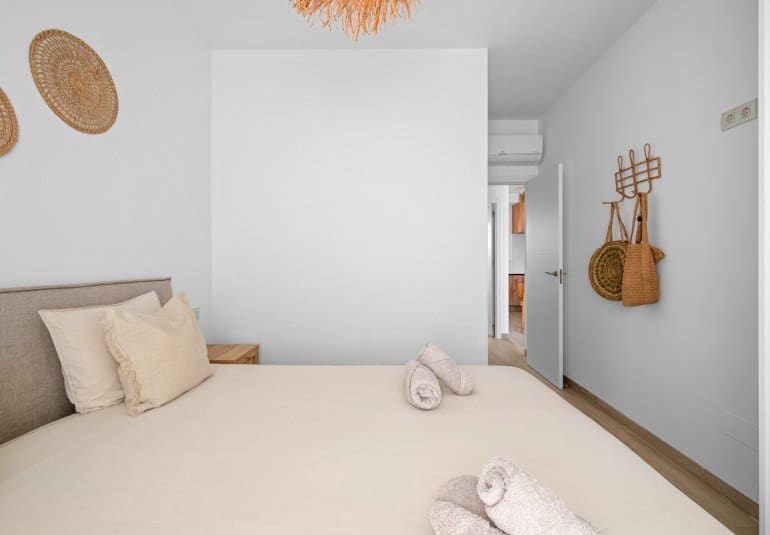 Apartamento de 2 habitaciones en San Miguel de Salinas en venta con piscina - 259.950 € (Ref: 9737821)