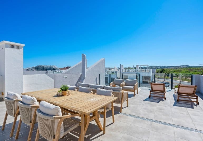 Apartamento de 2 habitaciones en San Miguel de Salinas en venta con piscina - 259.950 € (Ref: 9737821)