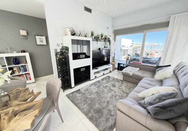 Chalet de 3 habitaciones en Villamartin, Orihuela en venta con piscina - 460.000 € (Ref: 9737822)