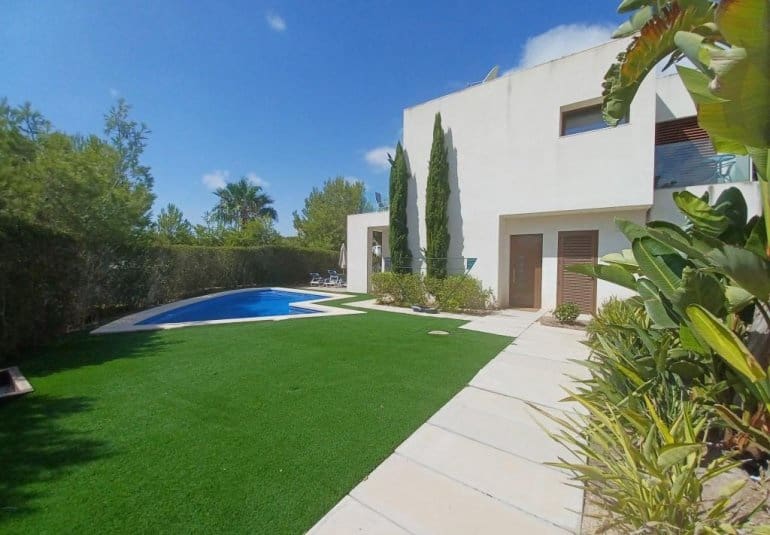 3 sovrum Villa till salu i Las Colinas Golf med pool - 649 000 € (Ref: 9737826)