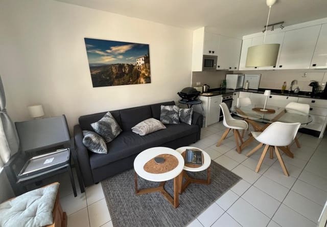 Casa de 2 habitaciones en Cabo Roig, Orihuela en venta con piscina - 269.000 € (Ref: 9737827)