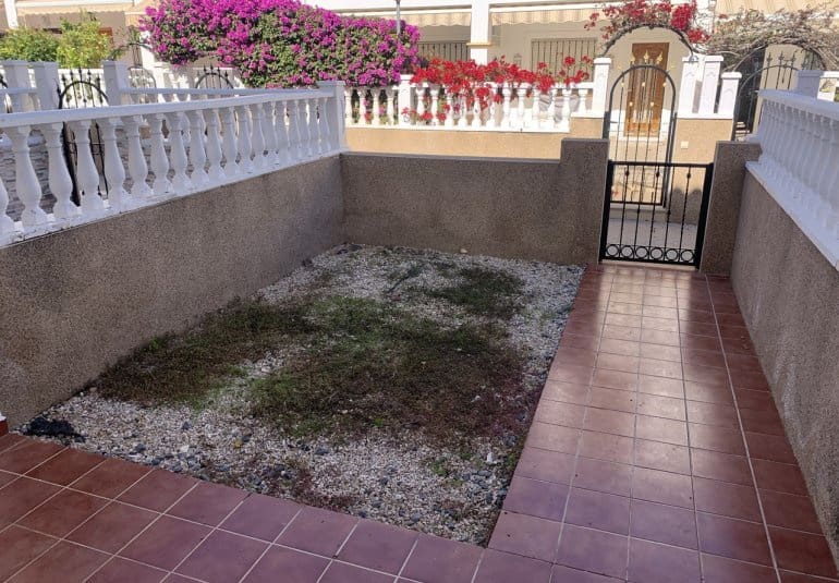 2 slaapkamer Huis te koop in Orihuela Costa met zwembad - € 189.950 (Ref: 9737829)