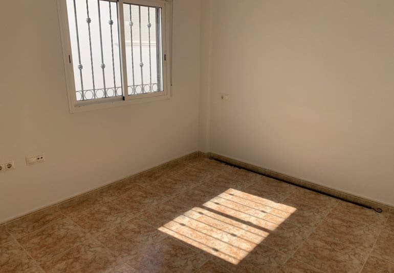 2 slaapkamer Huis te koop in Orihuela Costa met zwembad - € 189.950 (Ref: 9737829)