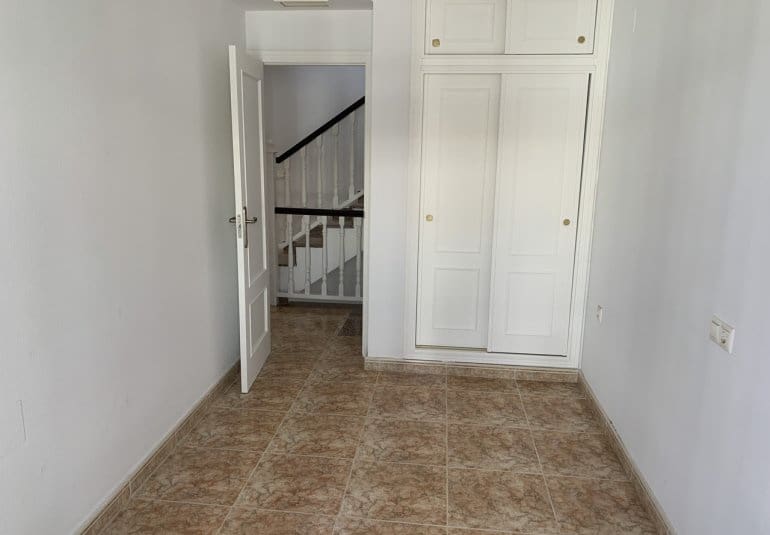 2 slaapkamer Huis te koop in Orihuela Costa met zwembad - € 189.950 (Ref: 9737829)