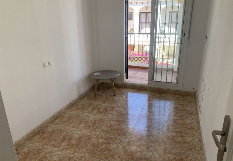 2 slaapkamer Huis te koop in Orihuela Costa met zwembad - € 189.950 (Ref: 9737829)