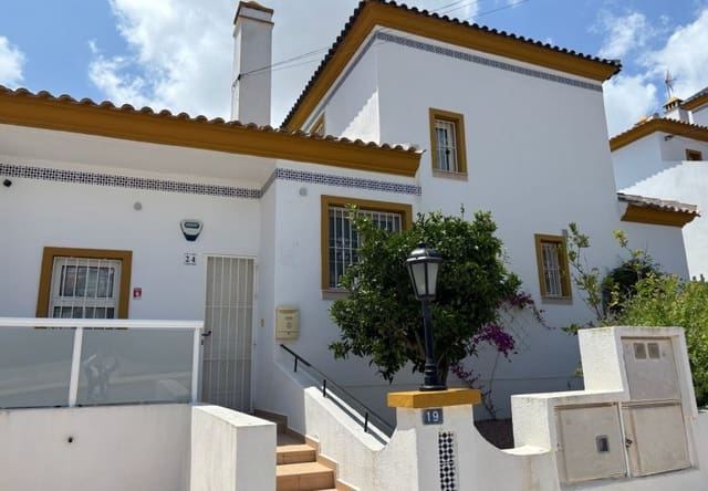 Chalet de 3 habitaciones en Villamartin, Orihuela en venta con piscina - 424.995 € (Ref: 9737830)