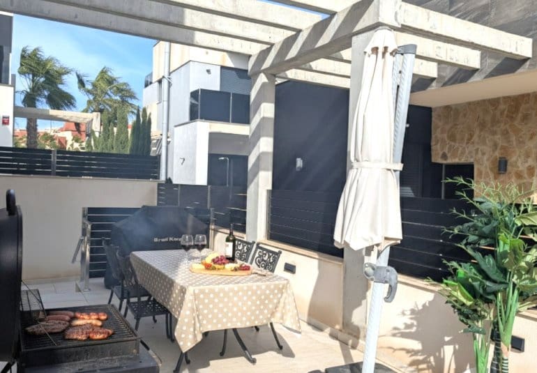 4 chambre Villa/Maison à vendre à Cabo Roig avec piscine - 529 950 € (Ref: 9737831)