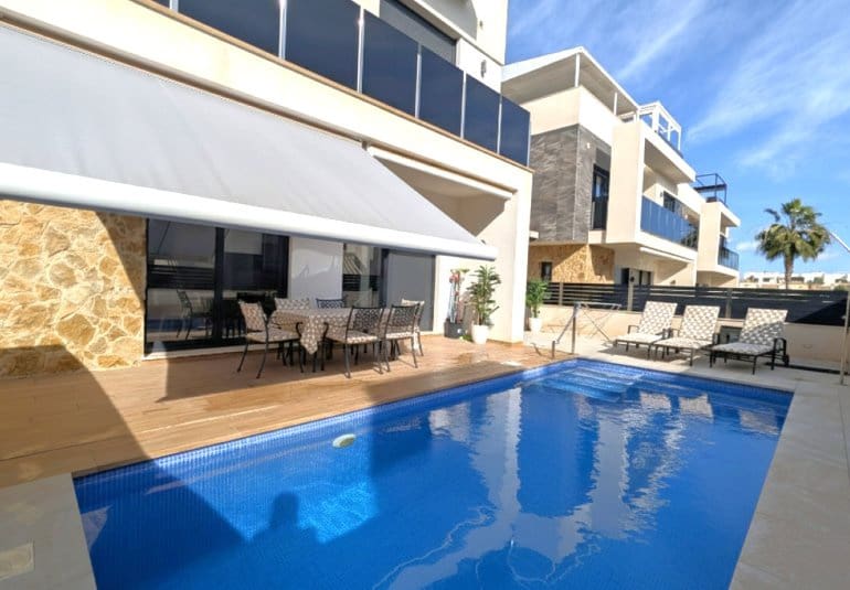 4 chambre Villa/Maison à vendre à Cabo Roig avec piscine - 529 950 € (Ref: 9737831)