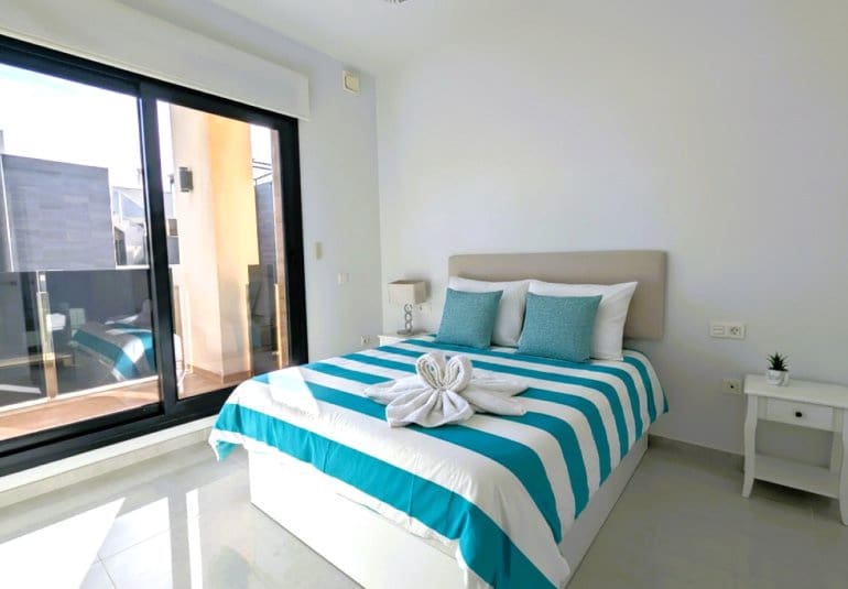 4 chambre Villa/Maison à vendre à Cabo Roig avec piscine - 529 950 € (Ref: 9737831)