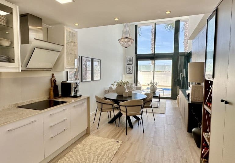 3 soverom Villa til salgs i Orihuela Costa med svømmebasseng - € 449 950 (Ref: 9737834)