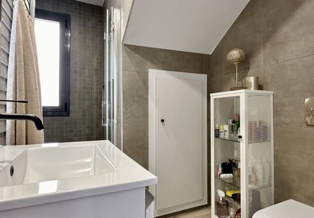 3 soverom Villa til salgs i Lomas de Cabo Roig - Los Dolses, Orihuela med svømmebasseng - € 449 950 (Ref: 9737834)