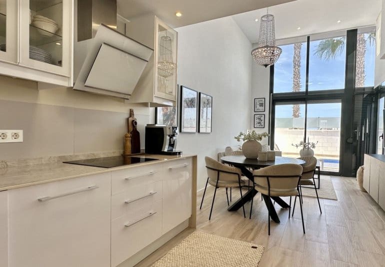 3 soverom Villa til salgs i Orihuela Costa med svømmebasseng - € 449 950 (Ref: 9737834)