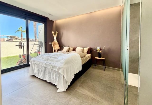 5 chambre Villa/Maison à vendre à San Miguel de Salinas avec piscine - 780 000 € (Ref: 9737835)