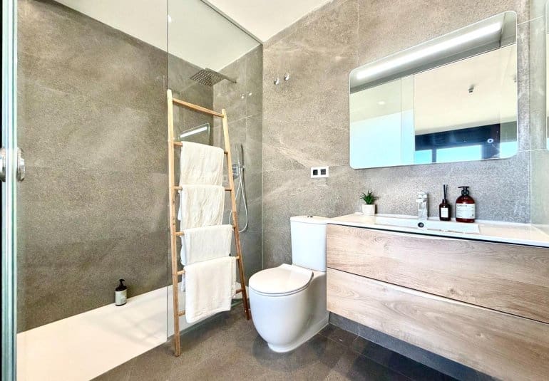 5 chambre Villa/Maison à vendre à San Miguel de Salinas avec piscine - 780 000 € (Ref: 9737835)