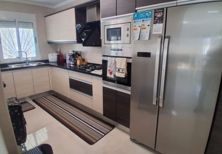 5 bedroom Villa for sale in Rojales with pool - € 539,995 (Ref: 9737837)