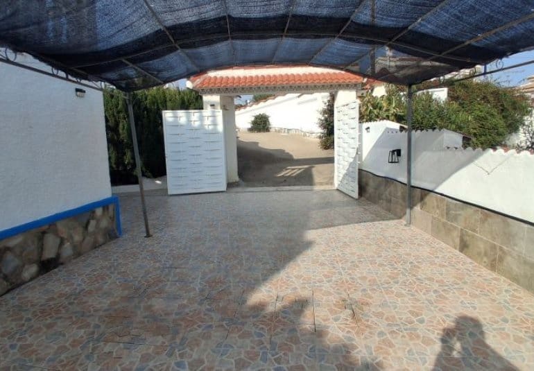 5 bedroom Villa for sale in Rojales with pool - € 539,995 (Ref: 9737837)