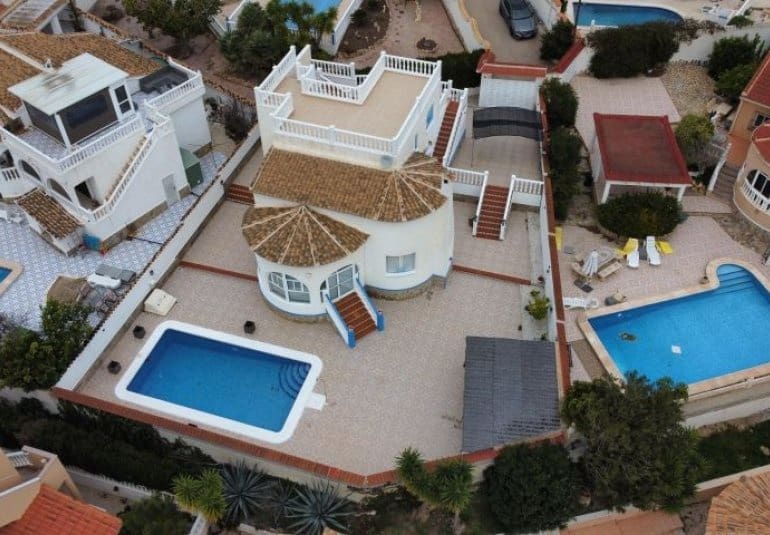5 bedroom Villa for sale in Rojales with pool - € 539,995 (Ref: 9737837)