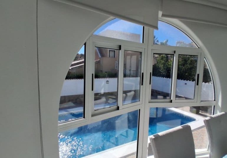 5 bedroom Villa for sale in Rojales with pool - € 539,995 (Ref: 9737837)