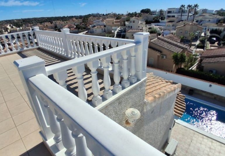 5 bedroom Villa for sale in Rojales with pool - € 539,995 (Ref: 9737837)