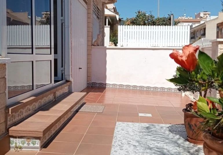 4 sypialnia Willa na sprzedaż w Pilar de la Horadada - 295 000 € (Ref: 9737838)