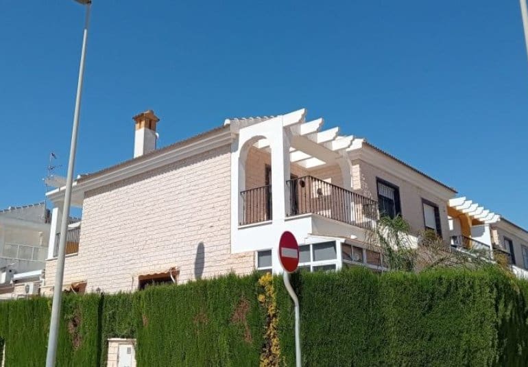 4 sypialnia Willa na sprzedaż w Pilar de la Horadada - 295 000 € (Ref: 9737838)