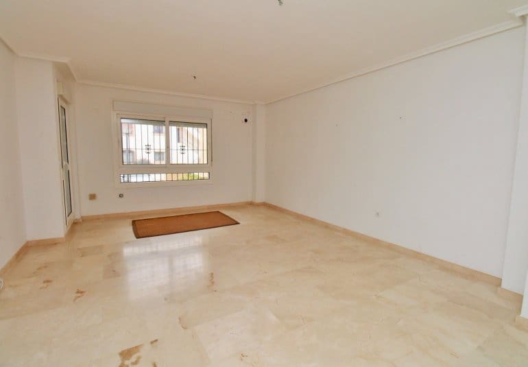 2 bedroom Apartment for sale in Playa Flamenca with pool - € 169,000 (Ref: 9737839)