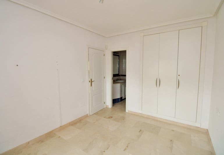 2 bedroom Apartment for sale in Playa Flamenca with pool - € 169,000 (Ref: 9737839)