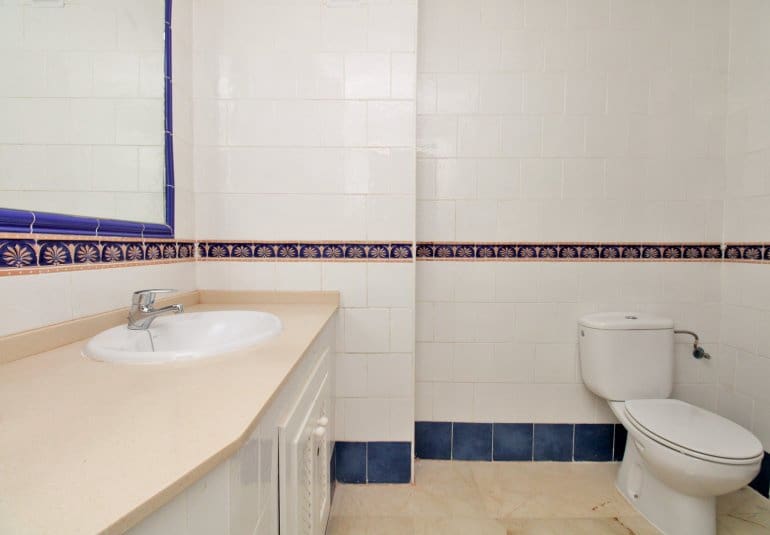 2 bedroom Apartment for sale in Playa Flamenca with pool - € 169,000 (Ref: 9737839)