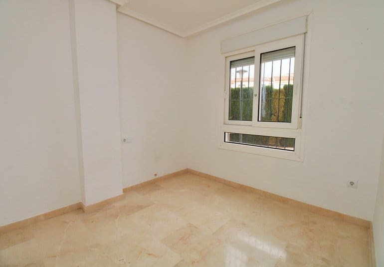 2 bedroom Apartment for sale in Playa Flamenca with pool - € 169,000 (Ref: 9737839)