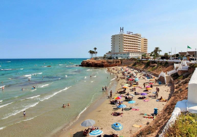 2 bedroom Apartment for sale in Playa Flamenca with pool - € 169,000 (Ref: 9737839)