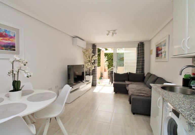 1 chambre Bungalow à vendre à Villamartin - 129 950 € (Ref: 9737840)