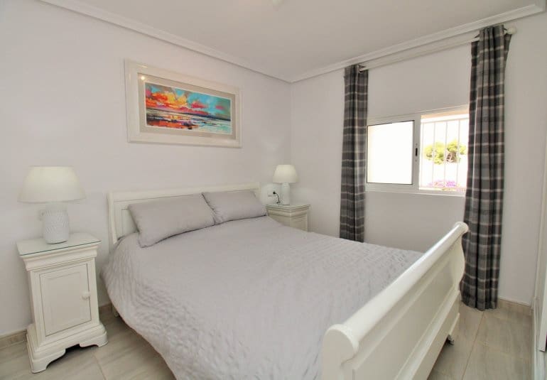 1 chambre Bungalow à vendre à Villamartin - 129 950 € (Ref: 9737840)