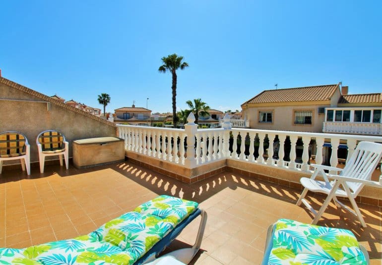 3 bedroom Townhouse for sale in Playa Flamenca with pool - € 249,950 (Ref: 9737841)