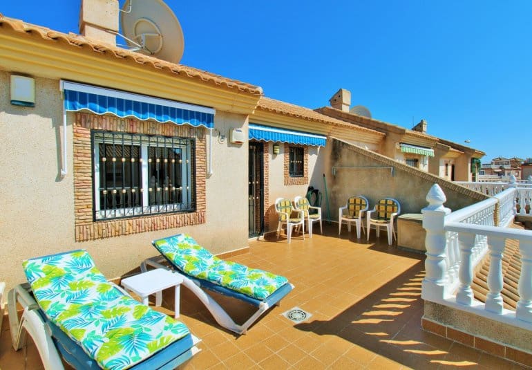 3 bedroom Townhouse for sale in Playa Flamenca with pool - € 249,950 (Ref: 9737841)