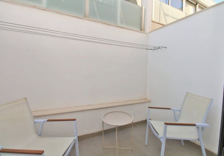 Casa de 2 habitaciones en Villamartin en venta con piscina - 294.990 € (Ref: 9737842)